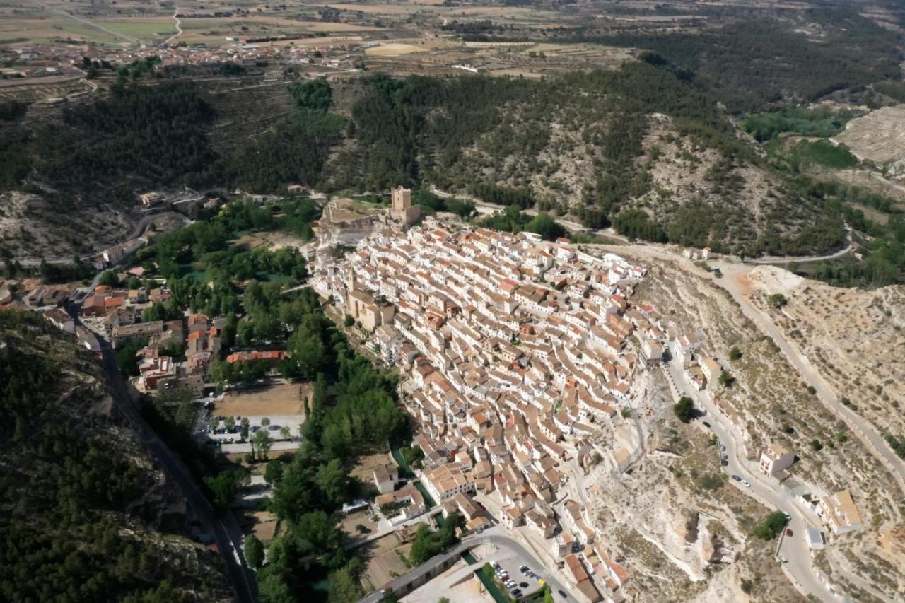אלקלה דל חוקאר Apartamento Villar מראה חיצוני תמונה